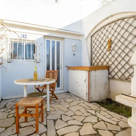 Holiday home Holiday Home Port Nautile-1 By Interhome Le Grau-du-Roi